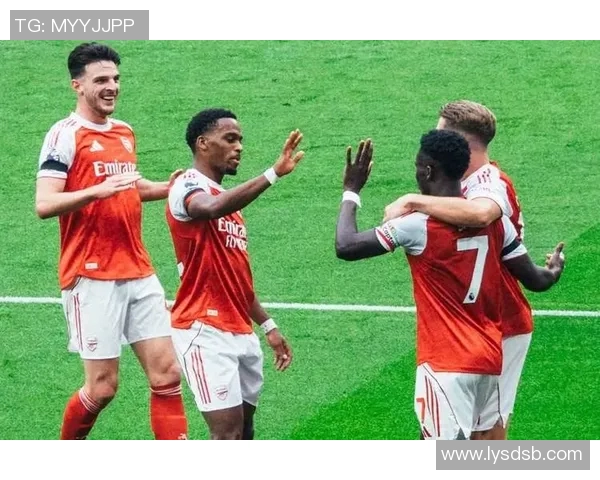 阿森纳主场迎战利物浦期待精彩对决双方球迷热情高涨气氛火热 阿森纳主场迎战利物浦期待精彩对决双方球迷热情高涨气氛火热