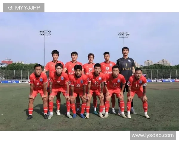 深圳足球队选拔赛表现分析：经验与战术的结合与提升